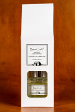 Load image into Gallery viewer, White Lavender reed diffuser