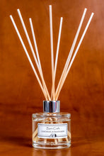 Load image into Gallery viewer, Lime Basil & Mandarin reed diffuser